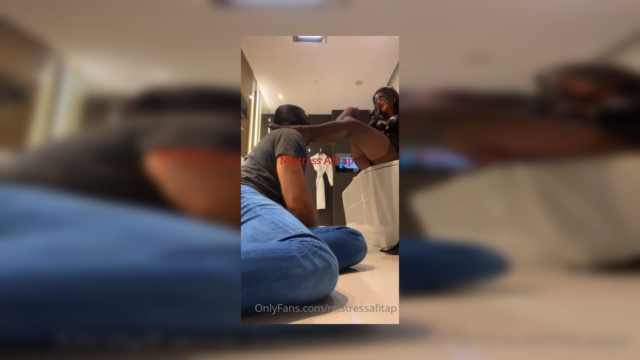 Naylon çorap sevmeyen de ne bilim !