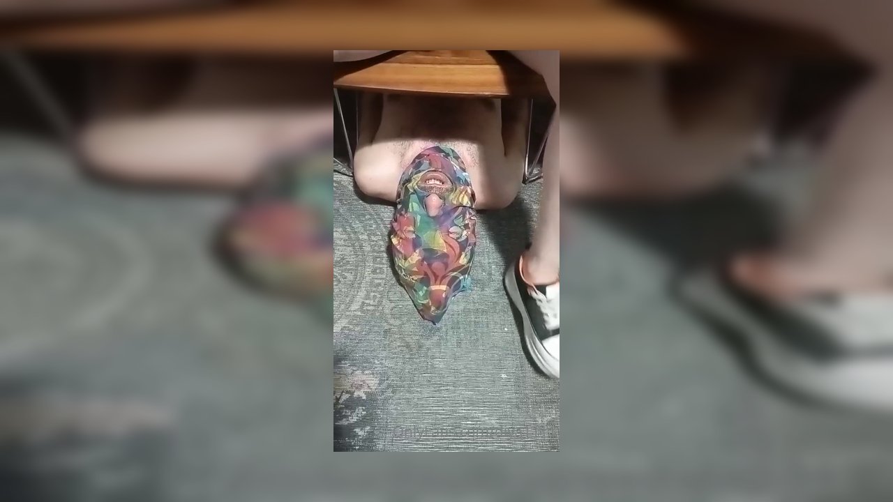 Tükürük kölesi seni