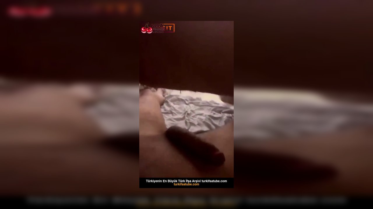 Şişman Pornosu Kıza sakso çektirip sikiyor