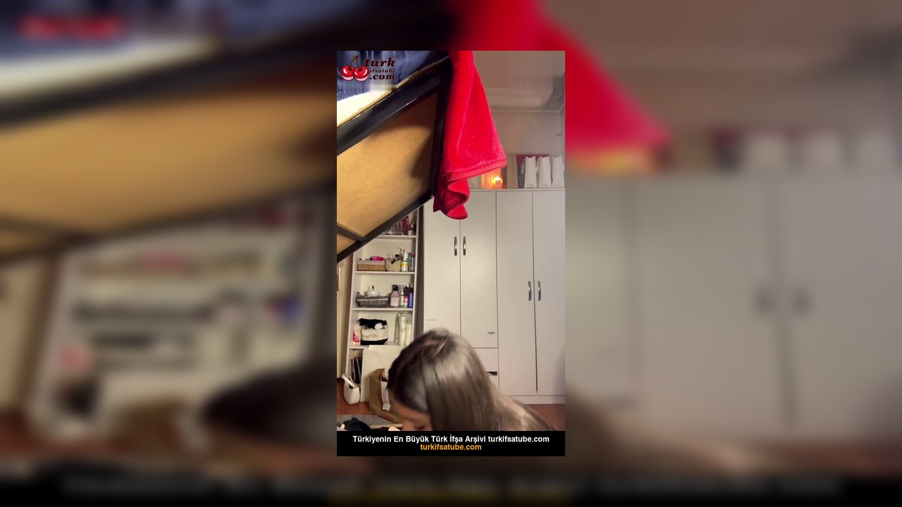 Elanur Ayan ifşa Kıyafetlerini düzenledi