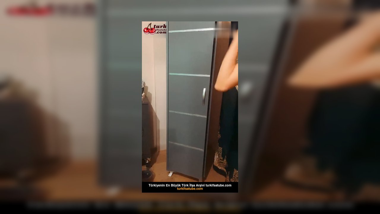 Bayan Fizik ifşa Tüm geceliklerini yayında denedi