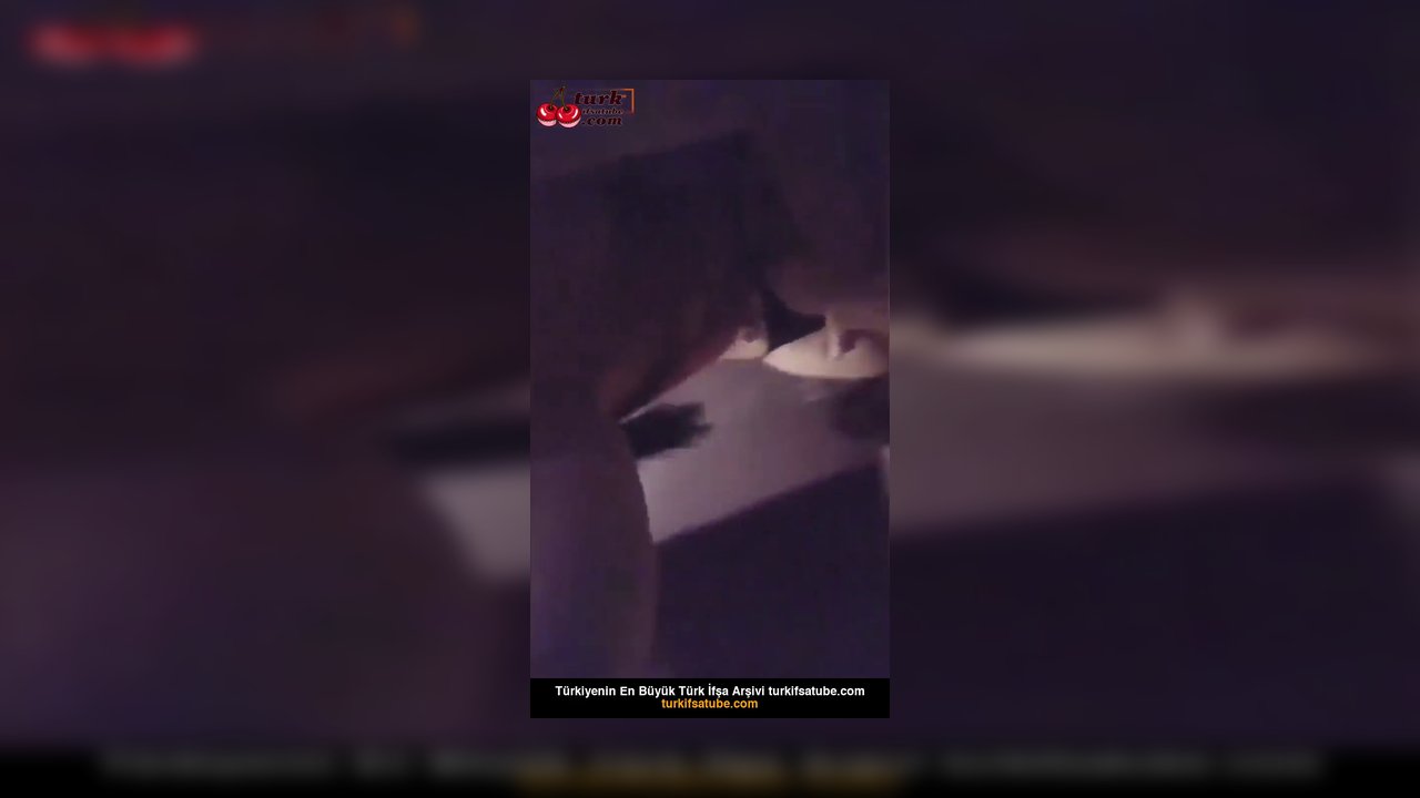 Ön Sevişme Narin Esmersoy genç üvey kardeşimize yalattı