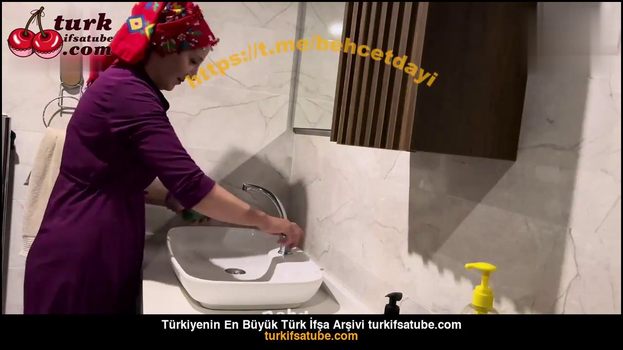 Fatmayla Her telden ifşa Lavaboyu temizledi