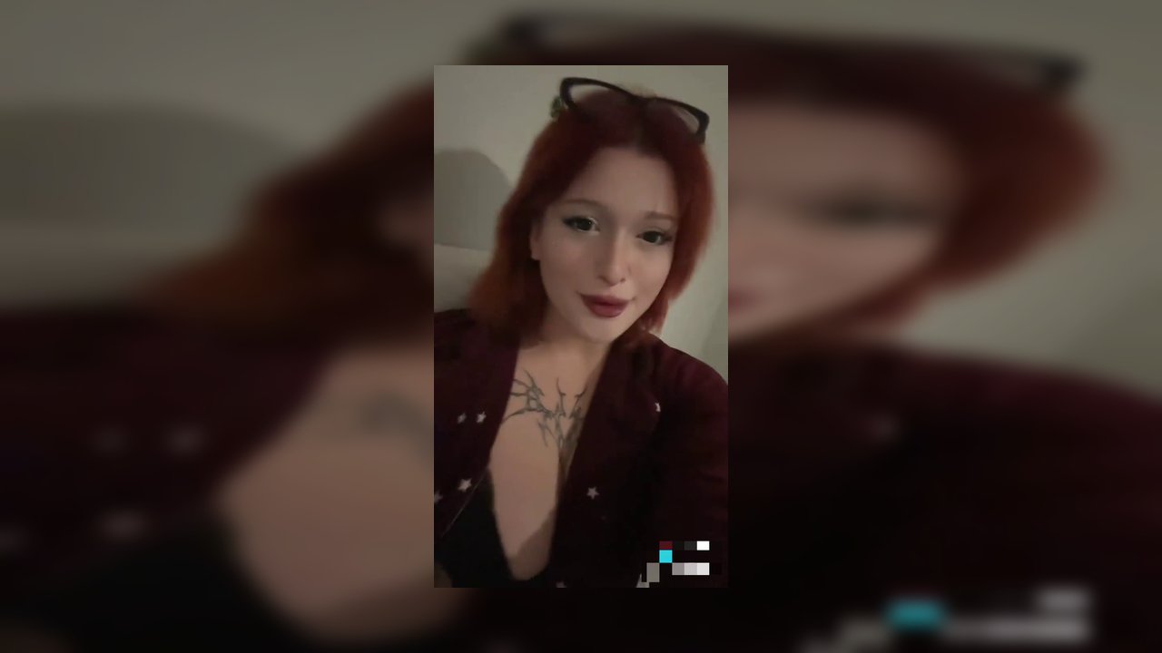 Tiktokçu mira'nın çok özel sakso videoları part 2