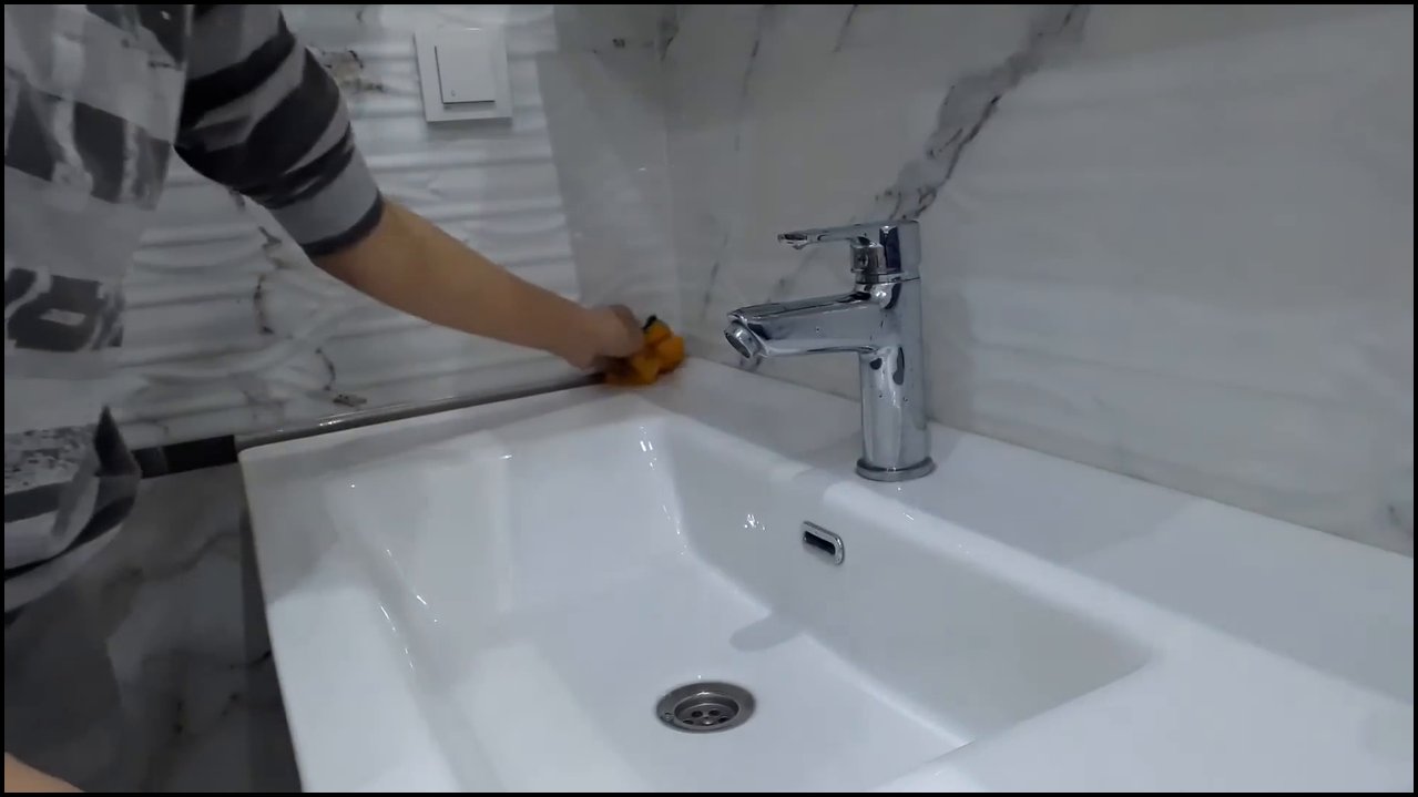 İlke Kocaoğlu youtube katıl ifşa ( Ev temizliği tuvalet temizliği dip köşe temizlik ) 1