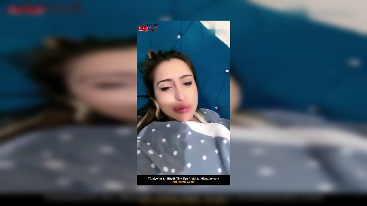 Tango Pabirli ifşa izleyenleri kırmayıp meme gösterdi