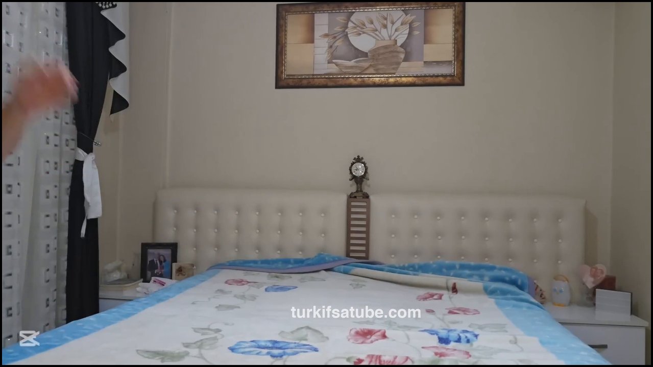 Gökçe Ersoy - Yatak Odasında Günlük Temizlik