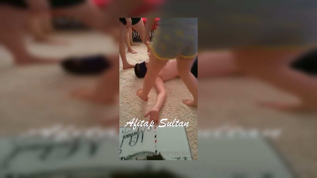 3 sahibenin paspası olan şanslı köle