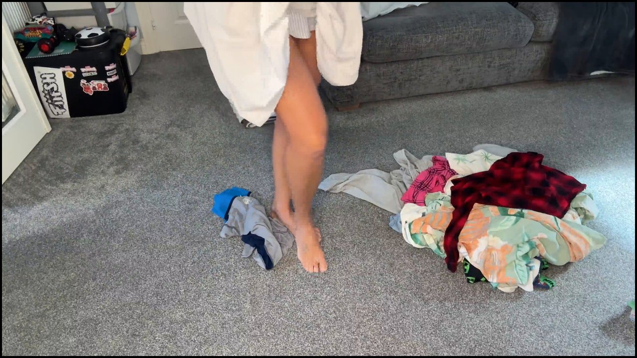 Hannah (It’s Hannah) Patreon ifşa Temizlik video Part 20