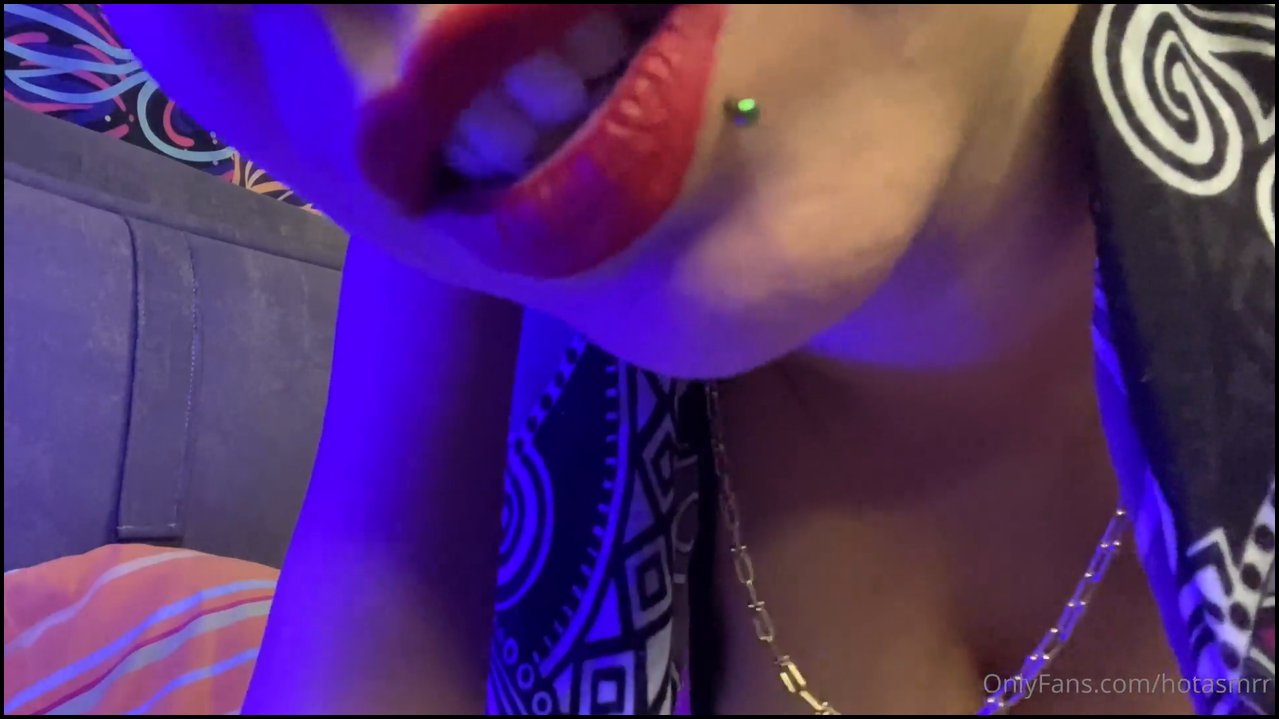 Başörtülü Üvey Annenden öğreneceklerin var 1