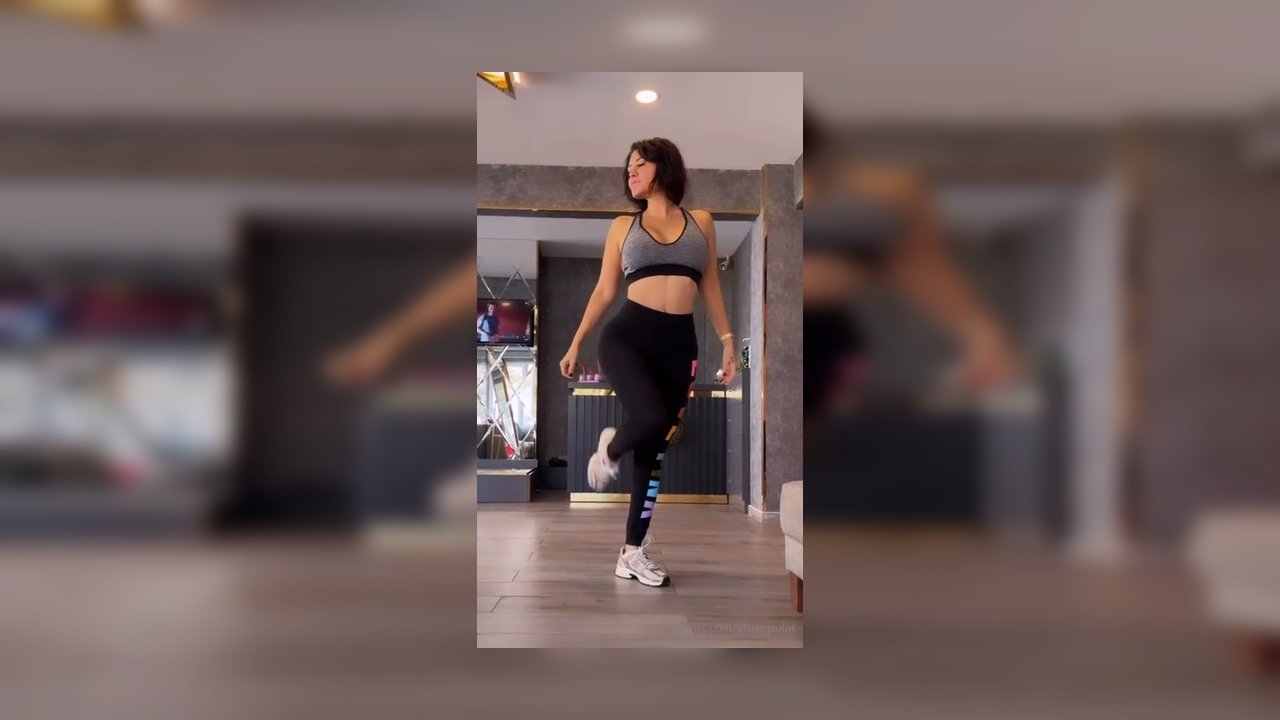 Ebru Polat Onlyfans ve Bigo ifşa videoları 41