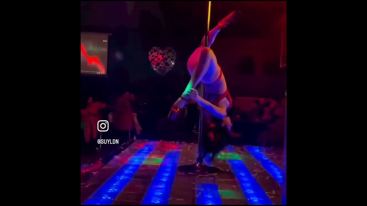 suynesli (summmn) Youtube Katıl ifşa videoları - Diskoda Dans