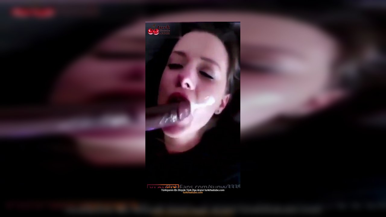 OnlyFans Aysun ifşa Zenci yarrağı ağzına saplayıp boşalıyor