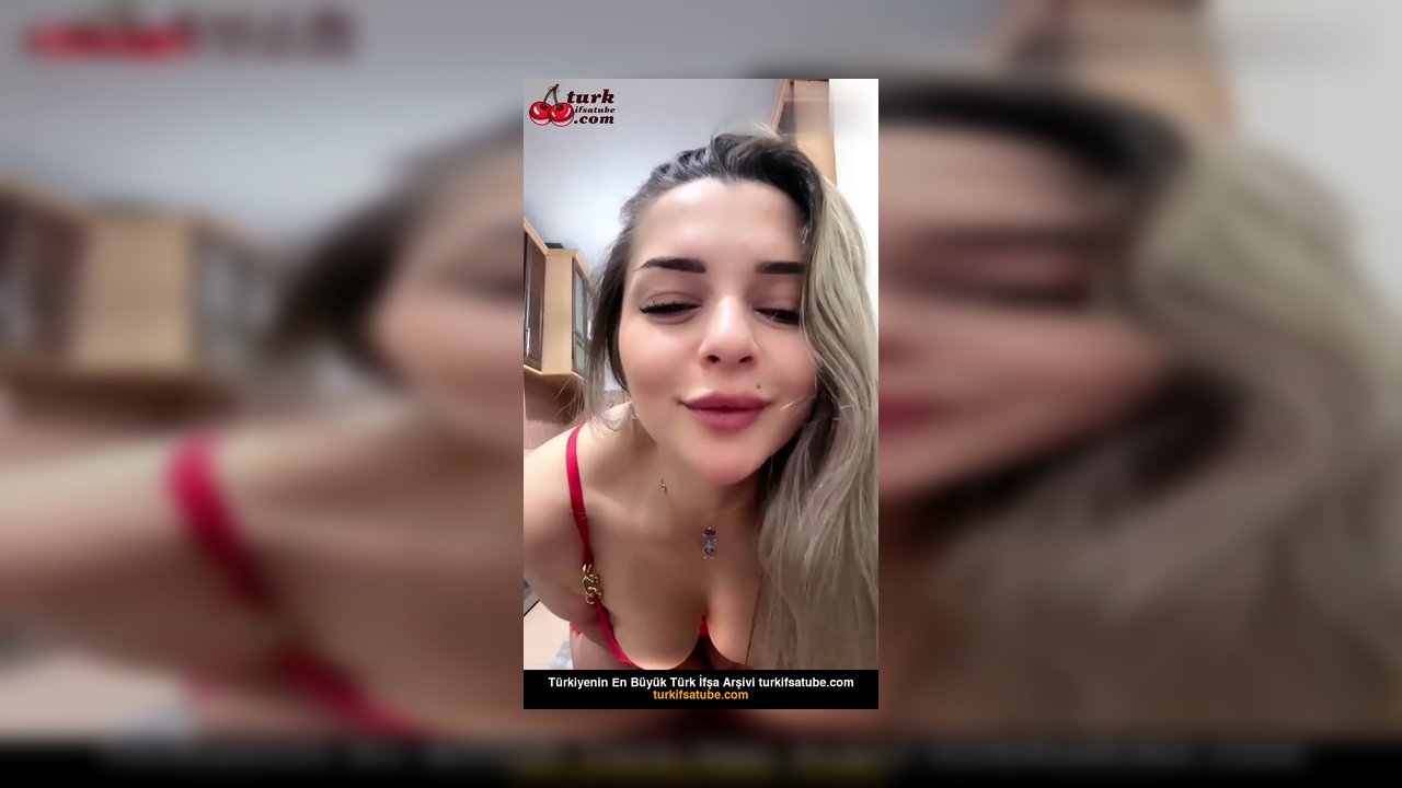 Akdeniz Kızı ifşa Kırmızı gecelikli yayınını seyret