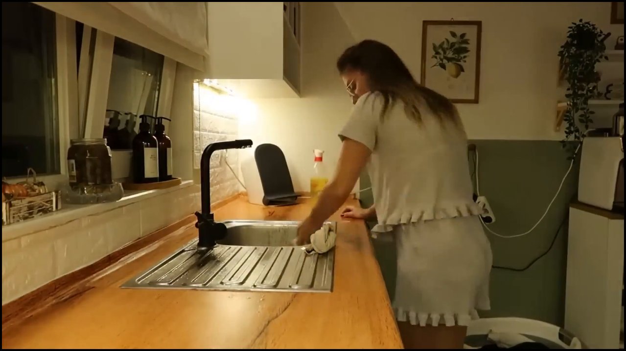 Selda Ateş - Sabah Rutini