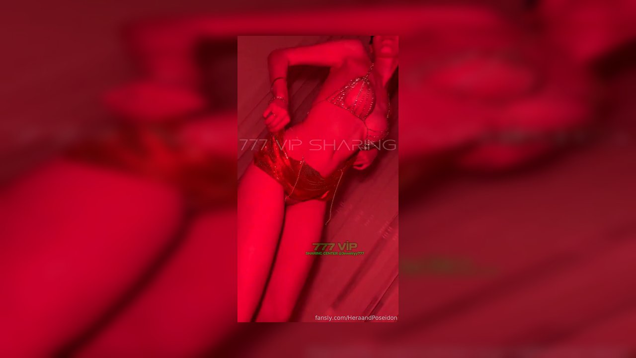 Fansly de video paylaşan türk kızı HeraandPoseidon yeni ifşa videoları part 6