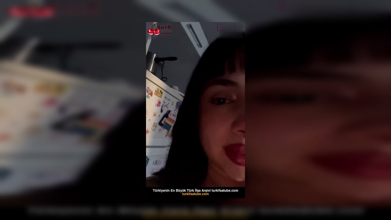 Xanxiety ifşa Minyon kızın full yayınını seyret