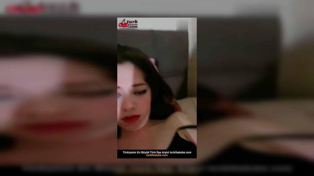 Senagray ifşa Lolita kızın amcığı okşamaktan kıpkırmızı oldu