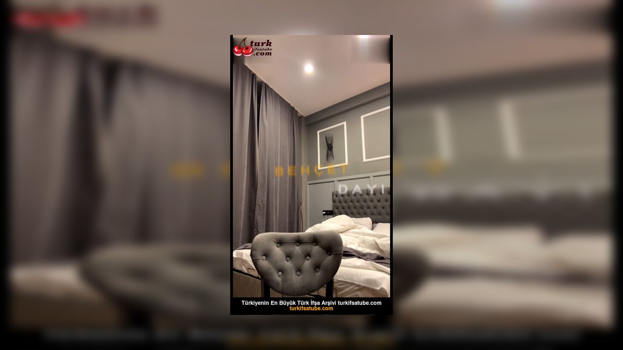 Elanur Ayan ifşa Kıyafetin altından memeler fora